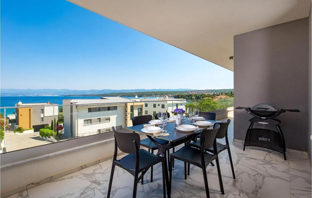 Awesome Apartment In Malinska With Kitchen Chorwacja